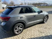 Gebraucht VW T-Roc R-line 150 PS (110 kW) 2024 Indiumgrau metallic SUV