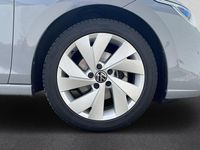 Gebraucht VW Golf VIII Life 116 PS (85 kW) 2024 Grau Limousine