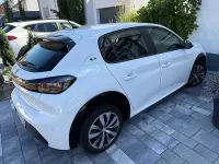 Gebraucht Peugeot e-208 Active 100 kW (136 PS) 2020 Weiß Kleinwagen