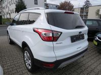Gebraucht Ford Kuga 150 PS (110 kW) 2020 Frostweiß SUV