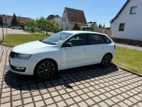 Gebraucht Skoda Rapid 95 PS (69 kW) 2019 Weiß Kleinwagen