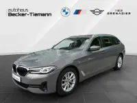 Gebraucht BMW 520 Efficient Dynamics 190 PS (139 kW) 2022 Berninagrau bernsteineffekt Kombi