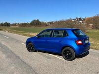 Gebraucht Skoda Fabia 68 PS (50 kW) 2017 Blau Limousine