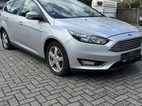 Usata Ford Focus 105 CV (77 kW) 2016 Argento Station wagon