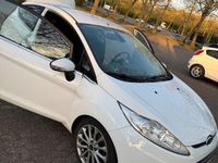 Gebraucht Ford Fiesta 120 PS (88 kW) 2009 Weiß Kleinwagen