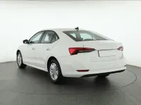 Gebraucht Skoda Octavia 150 PS (110 kW) 2023 Candyweiss Limousine