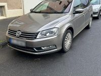 Gebraucht VW Passat 140 PS (102 kW) 2012 Andere farben Kombi