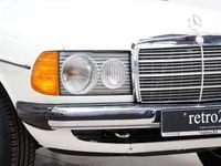 Gebraucht Mercedes 200 109 PS (80 kW) 1981 Weiß Limousine
