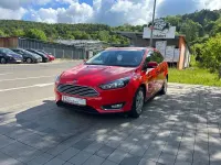 Gebraucht Ford Focus Titanium 125 PS (91 kW) 2015 Rot Limousine