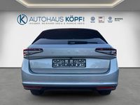 Gebraucht Skoda Superb 265 PS (194 kW) 2025 Pebble silber metallic Kombi
