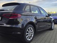 Gebraucht Audi A3 Attraction 110 PS (80 kW) 2016 Schwarz Limousine