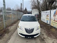 Gebraucht Lancia Ypsilon Platinum 86 PS (63 kW) 2011 Weiß Kleinwagen