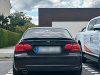 Gebraucht BMW 320 184 PS (135 kW) 2012 Schwarz Coupé