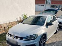 Gebraucht VW Golf VII Highline 150 PS (110 kW) 2018 Weiß Limousine