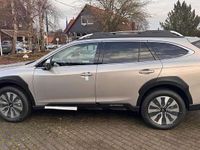Neu Subaru Outback Platinum 169 PS (124 kW) 2026 Cashmere gold Kombi
