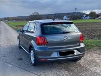 Gebraucht VW Polo Comfortline 90 PS (66 kW) 2015 Grau Limousine