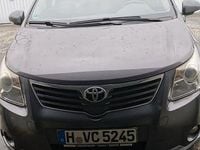Gebraucht Toyota Avensis Executive 147 PS (108 kW) 2010 Grau Kombi
