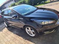 Gebraucht Ford Focus Titanium 120 PS (88 kW) 2018 Schwarz Kombi