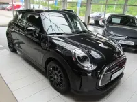 Gebraucht Mini Cooper Classic 136 PS (100 kW) 2022 Schwarz Kleinwagen