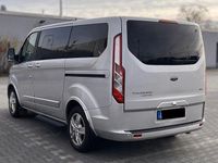 Gebraucht Ford Tourneo Titanium X 170 PS (125 kW) 2018 Silber Van / Kleinbus