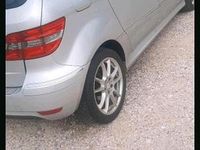 Gebraucht Mercedes B160 95 PS (69 kW) 2011 Grau Van / Kleinbus