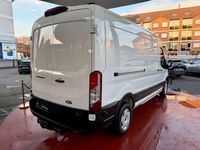 Gebraucht Ford Transit Trend 131 PS (96 kW) 2025 Weiß Van / Kleinbus