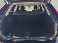 Gebraucht Volvo XC60 Plus 197 PS (144 kW) 2024 Schwarz SUV