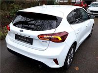 Gebraucht Ford Focus Titanium 125 PS (91 kW) 2023 Weiß Limousine