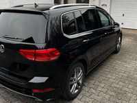 Gebraucht VW Touran Highline 150 PS (110 kW) 2019 Schwarz Van / Kleinbus