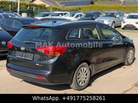 Gebraucht Kia Ceed Spirit 90 PS (66 kW) 2013 Schwarz Kleinwagen