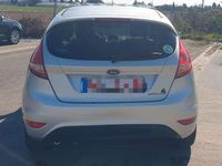 Gebraucht Ford Fiesta Trend 60 PS (44 kW) 2010 Silber Kleinwagen