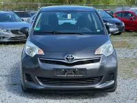 Gebraucht Toyota Verso-S Life 99 PS (72 kW) 2011 Grau Van / Kleinbus