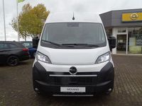 Gebraucht Opel Movano 140 PS (102 kW) 2024 Cassablanca weiss Van