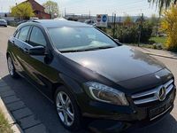 Gebraucht Mercedes A200 Urban 156 PS (114 kW) 2015 Schwarz Limousine