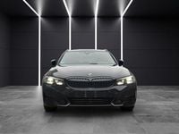 Gebraucht BMW 330 Sport Line 286 PS (210 kW) 2022 Schwarz Kombi