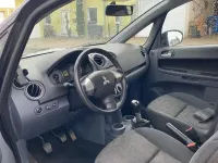 Gebraucht Mitsubishi Colt 75 PS (55 kW) 2012 Schwarz Kleinwagen