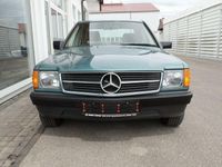 Gebraucht Mercedes 190 118 PS (86 kW) 1988 Grün Limousine