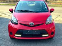 Gebraucht Toyota Aygo Cool 68 PS (50 kW) 2013 Rot Kleinwagen