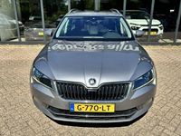 Gebraucht Skoda Superb Style 150 PS (110 kW) 2019 Grau Kombi