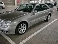 Gebraucht Mercedes E320 224 PS (164 kW) 2009 Gold Limousine