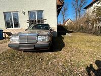 Gebraucht Mercedes E220 132 PS (97 kW) 1987 Braun Kombi