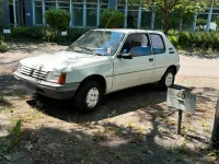 Gebraucht Peugeot 205 60 PS (44 kW) 1989 Weiß Kleinwagen