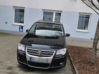 Second-hand VW Caddy 140 CP (102 kW) 2008 Negru Monovolum