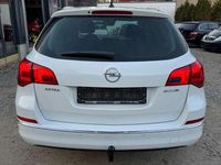 Gebraucht Opel Astra Edition 136 PS (100 kW) 2014 Weiß Kombi