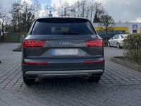 Gebraucht Audi Q7 Ambiente 232 PS (170 kW) 2019 Grau SUV