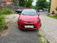 Gebraucht Ford Fiesta Ambiente 60 PS (44 kW) 2011 Rot Limousine