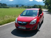 Gebraucht Opel Meriva Edition 101 PS (74 kW) 2010 Rot Van / Kleinbus