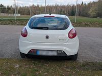 Gebraucht Fiat Bravo Dynamic 90 PS (66 kW) 2011 Weiß Kleinwagen
