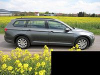 gebraucht VW Passat Variant 1.6 TDI Variant comfort Sitzhzg.