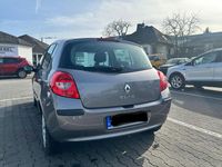 Gebraucht Renault Clio II 111 PS (81 kW) 2008 Grau Limousine